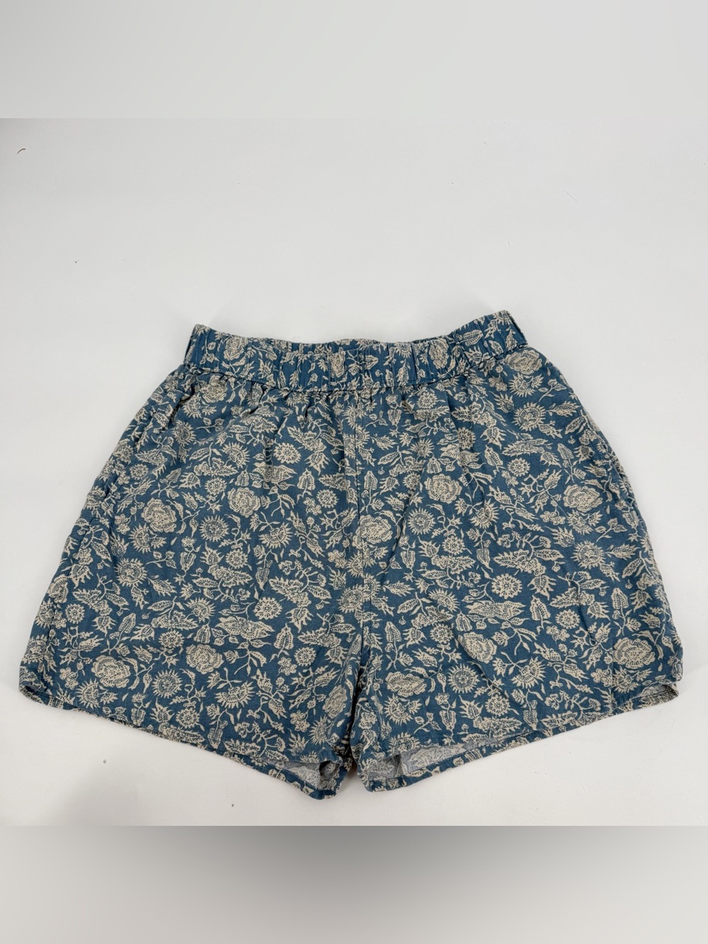 Universal Thread Shorts Women’s XS Blue Floral Linen Blend High Waisted Pull On